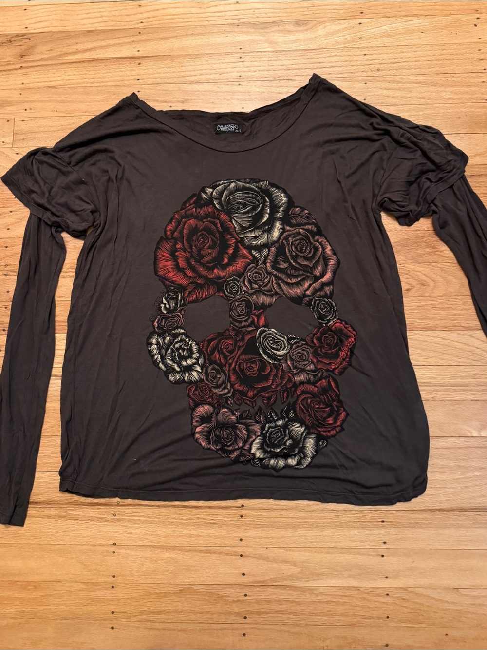 Lauren Mosh Long-Sleeve Tee with Red and Cream Rose Skull Graphic